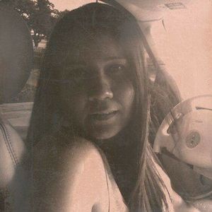 Meet your Posher, Ismelda